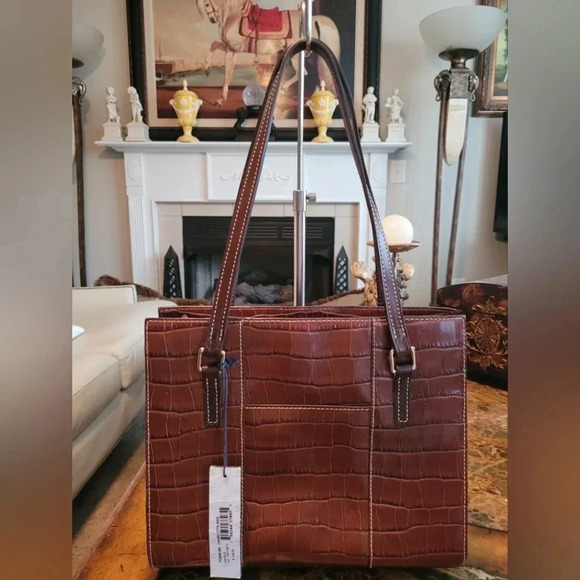 DOONEY & BOURKE ALLIGATOR EMBOSSED - Picture 2 of 8